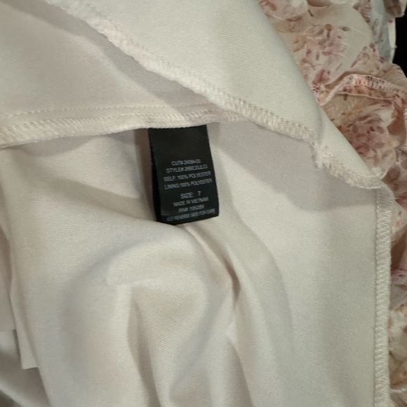 TRIXXI FLORAL TIERED TIED RUFFLE MINI DRESS SIZE 7 - Picture 7 of 7